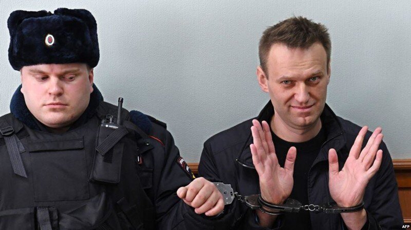 Полицейские снова схватили Навального за его «разумное предложение»