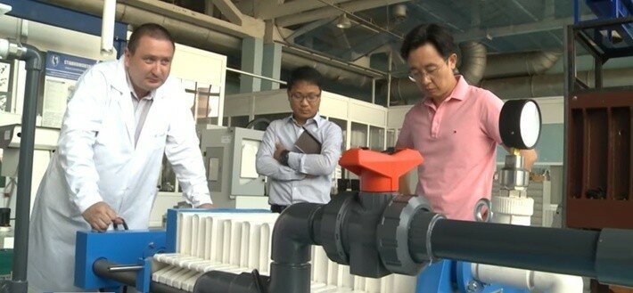 Уфимские инженеры изготовили уникальный станок для крупнейшего производителя электроники из Южной Ко