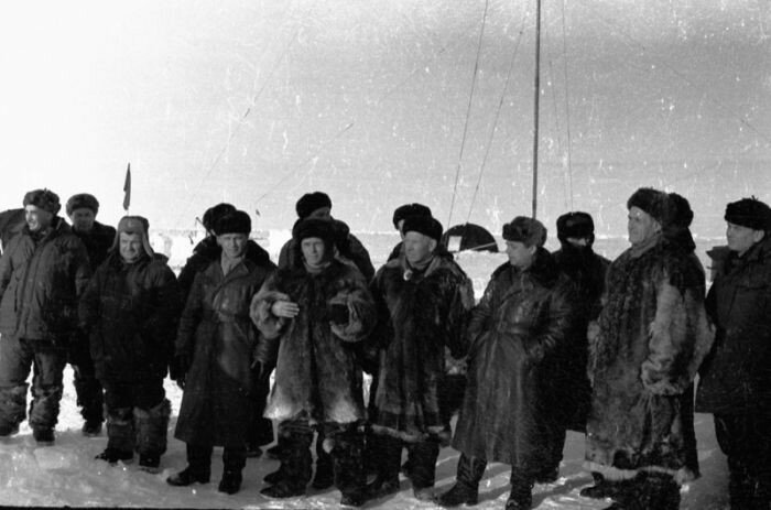 Советские исследователи на Северном Полюсе  