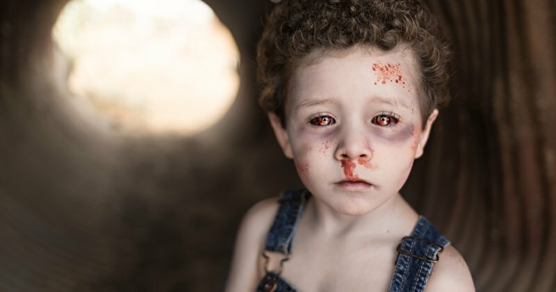 Хэллоуин уже близко: фотограф превращает своих моделей в зомби