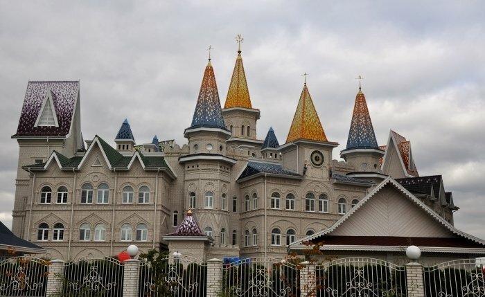 В Совхозе имени Ленина открыт новый детский сад "Замок детства - 2"