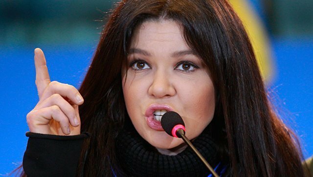 Руслана призвала украинцев "снять с себя шаровары"