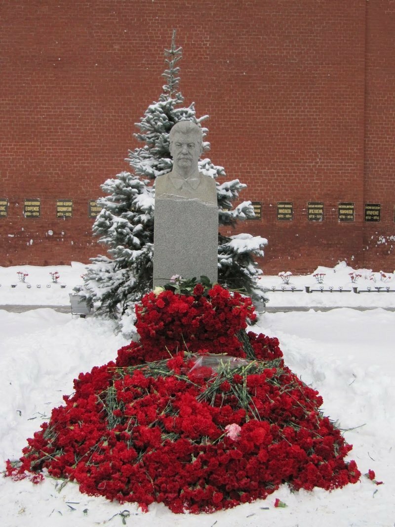 Сегодня день рождения И.В. Сталина