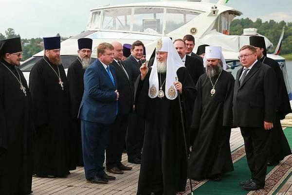 Патриарх благословил установку памятника самому себе в центре Москвы