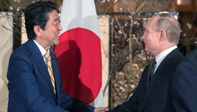 Премьер-министр Японии сделал заявления по Курильским островам, России и наращивании военной мощи