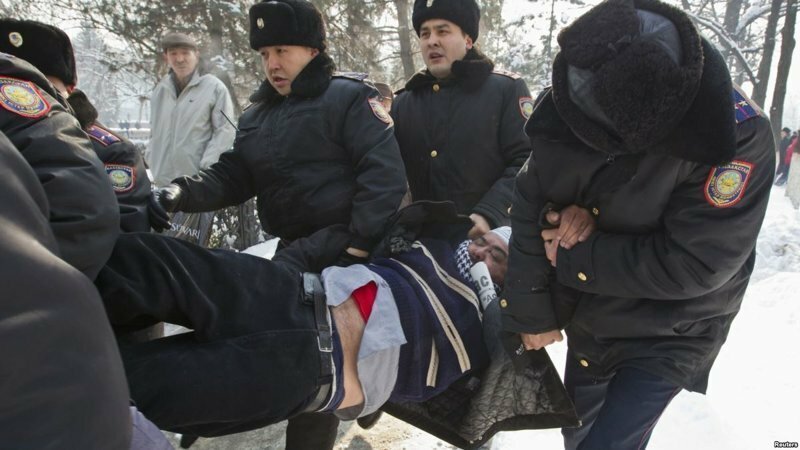 В Казахстане ввели химическую кастрацию педофилов