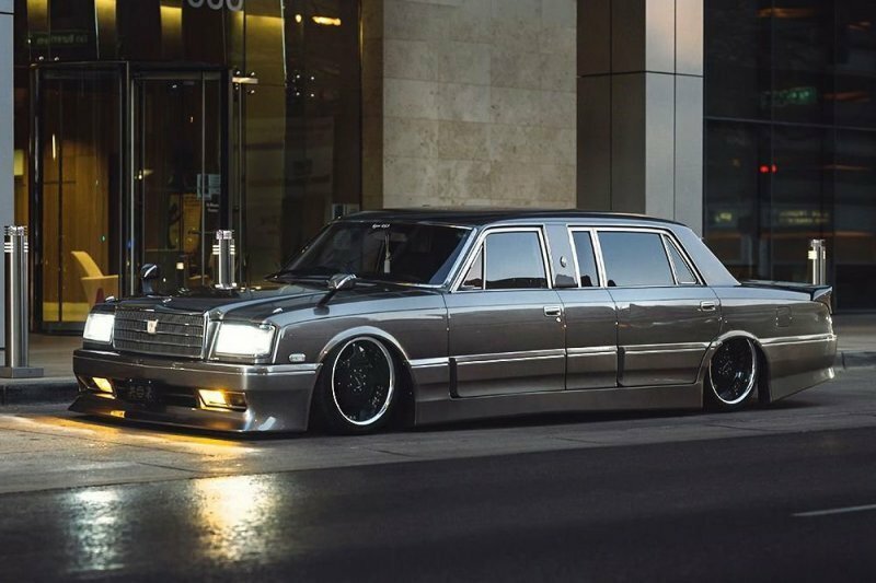 Редчайший Toyota Century Limousine стал отличным проектом в стиле VIP