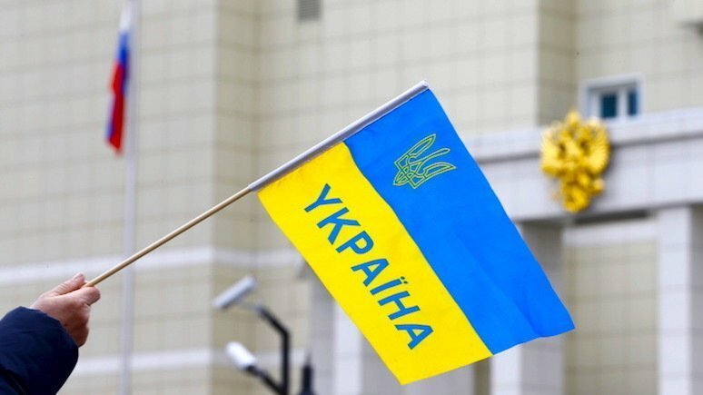 Украина признала Россию агрессором, но продолжает с ней торговать