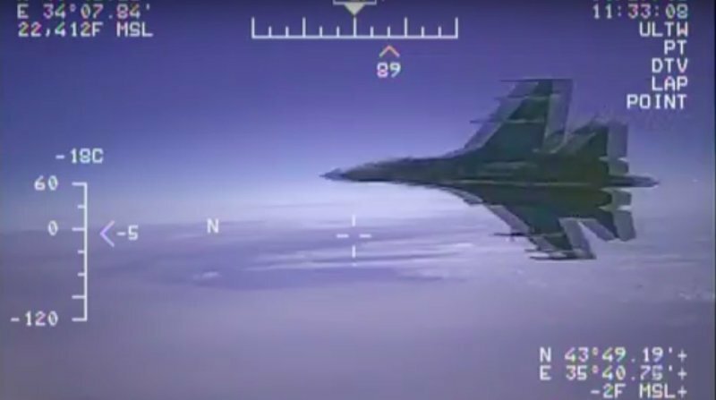 Опубликовано видео перехвата самолета-разведчика над Черным морем
