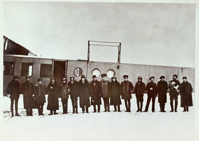 12 февраля 1914 года состоялся первый полет самолета "Илья Муромец" с 16 пассажирами на борту