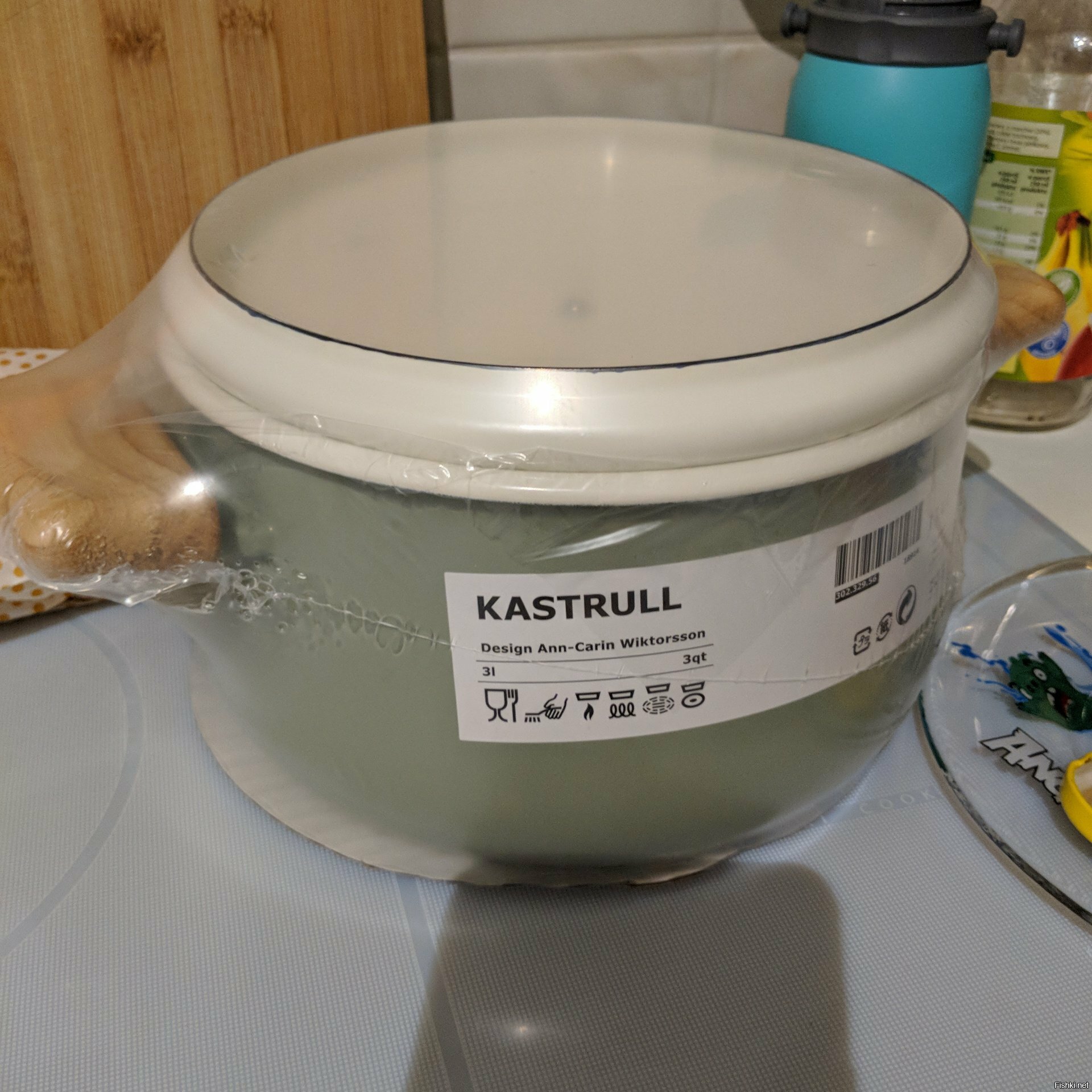 Купил жене новый кастрюль