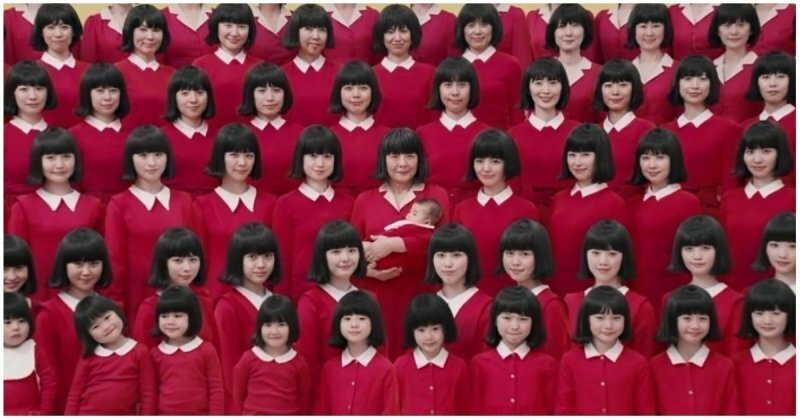 Необычный японский рекламный ролик, изображающий женщину от момента рождения до самой смерти