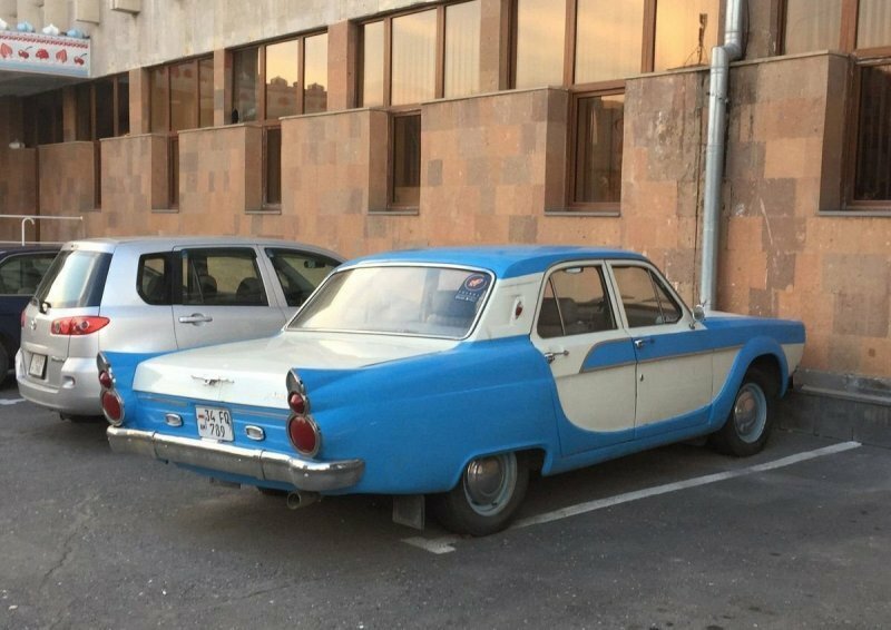 ЕрАЗ "Ракета" -  автомобиль из Армении, выпущенный в единственном экземпляре