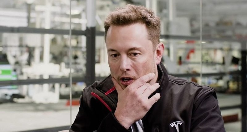 Илон Маск в шутку объявил Tesla банкротом 