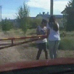 Девушки, вам помочь
