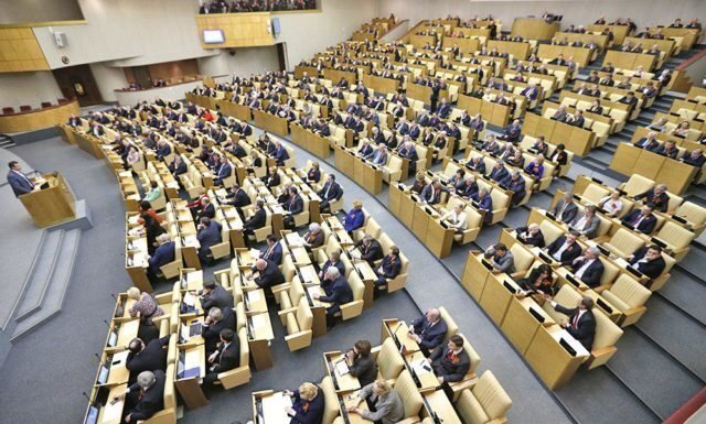 Депутат Роман Волошин поддержал закон о блокировке порочащих честь сведений в интернете