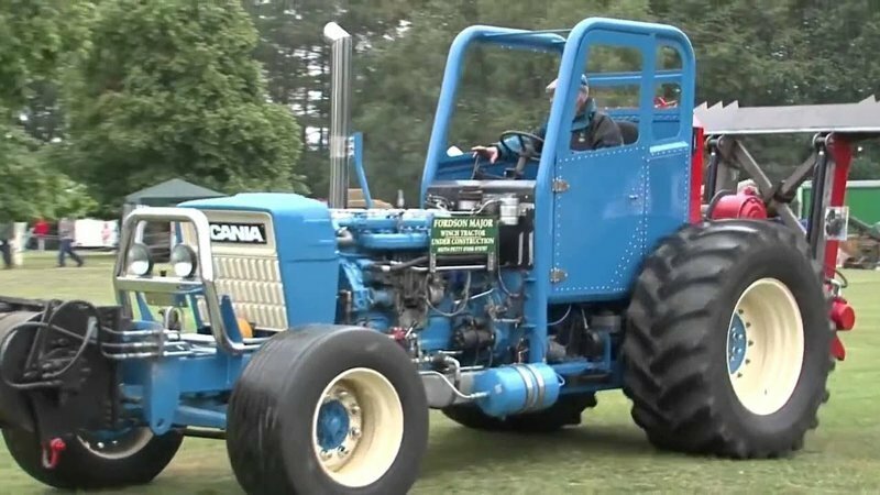 Выставка старинных и самых необычных тракторов! Невероятная техника