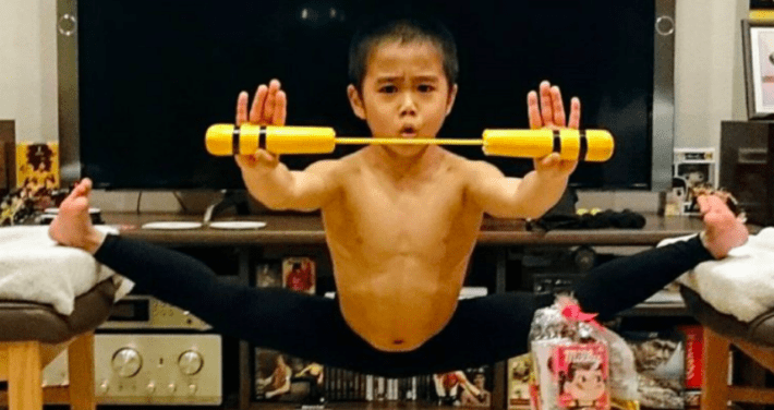 Восьмилетний японец тренируется по 4 часа в день, чтобы стать вторым Брюсом Ли