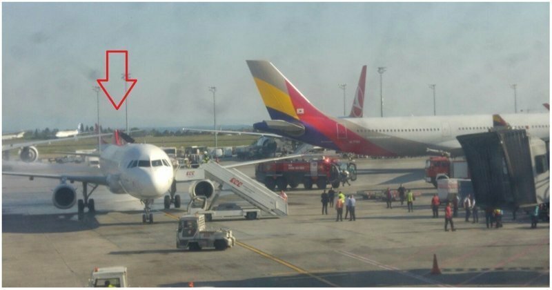 В турецком аэропорту корейский Аirbus A330 случайно снес другому самолету хвост 