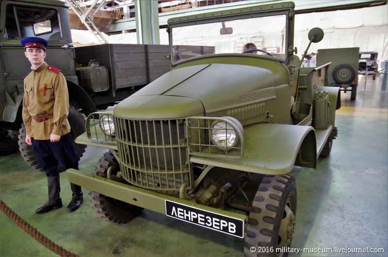 Выставка автомобилей времён Великой Отечественной войны в Санкт-Петербурге