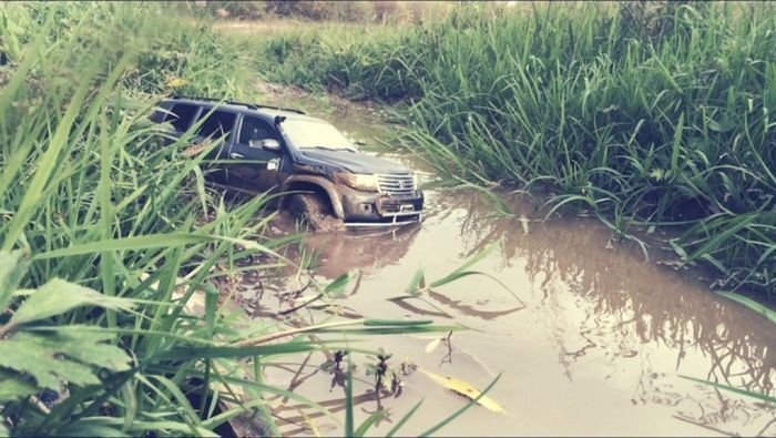 Внедорожник Toyota Land Cruiser 200 своими руками