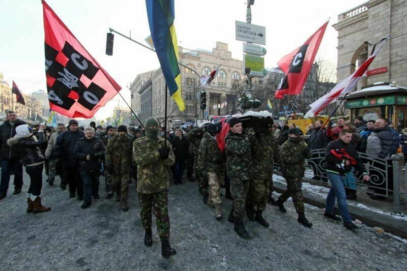 Тарелка супа и стакан компота. Цена бандеровских убеждений