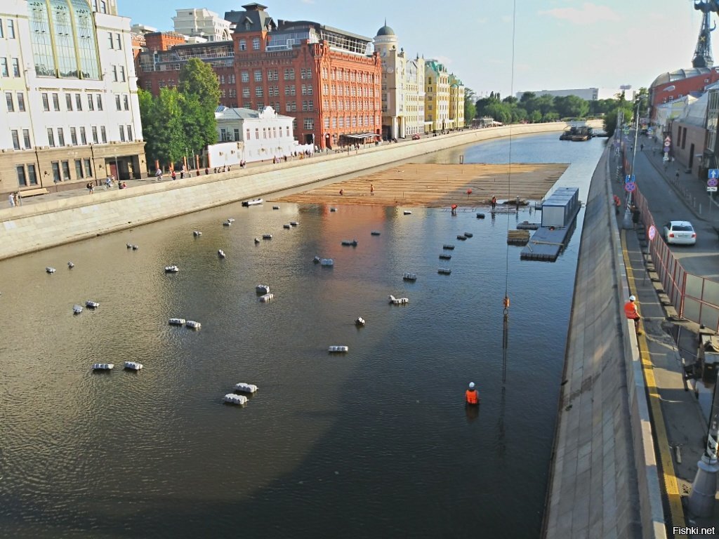 Чего-то на Водоотводном канале мутят