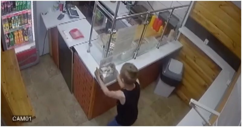 Мальчик попытался украсть ящик с пожертвованиями в кафе, но потерпел неудачу