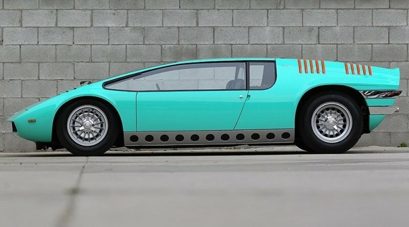 Bizzarrini Manta - один из первых “клиновидных” концепт-каров