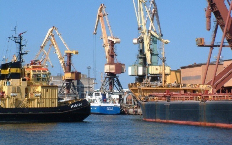 "Привлекательность по-прибалтийски". Крупнейший порт Латвии Вентспилс прекращает работу