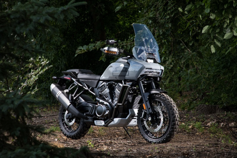 Компания Harley-Davidson представила прототипы новых моделей мотоциклов. Как вам?