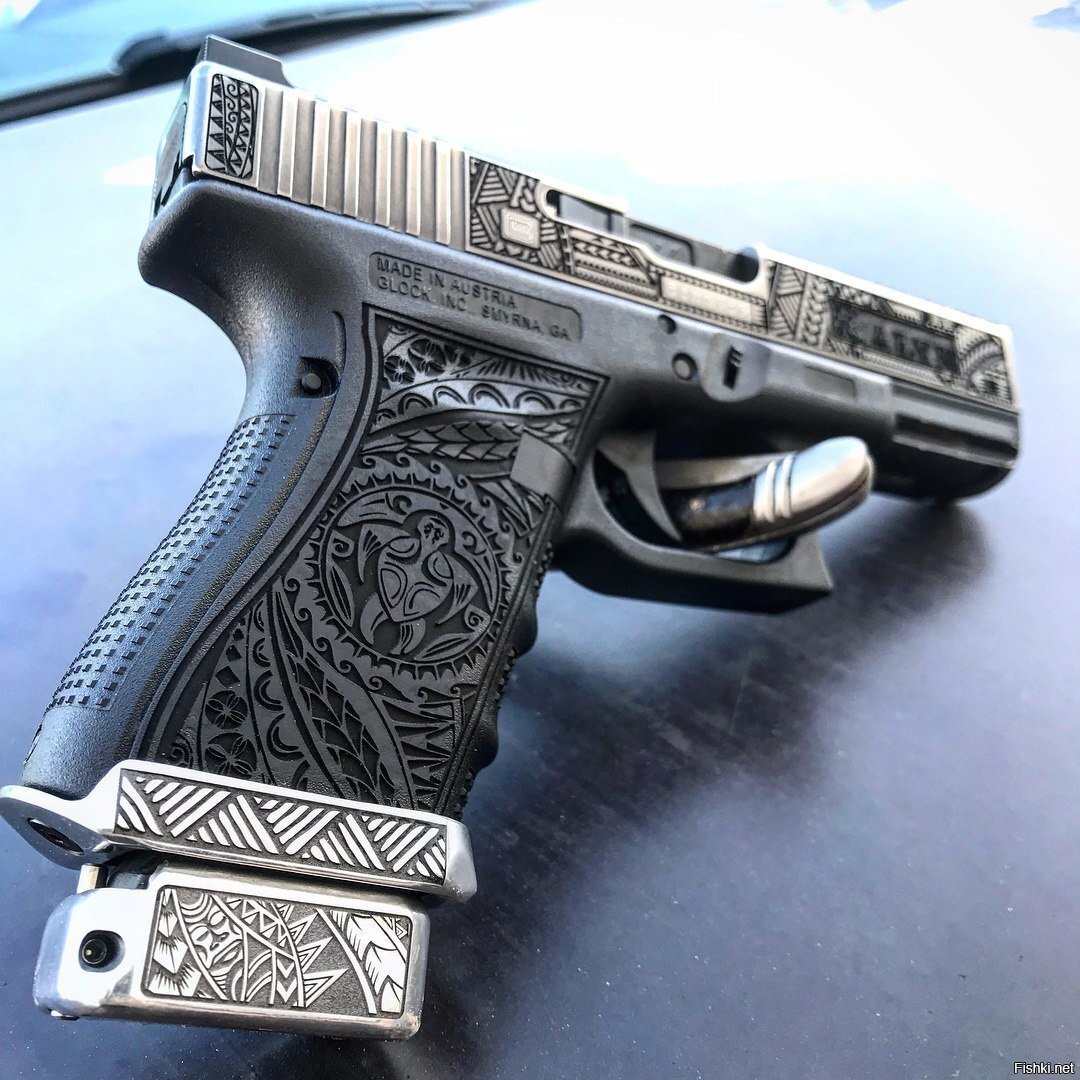 "Загравированный" Glock 19
