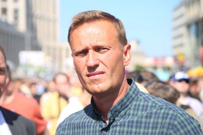 «Задолбал»: Навального перестали замечать даже либеральные СМИ