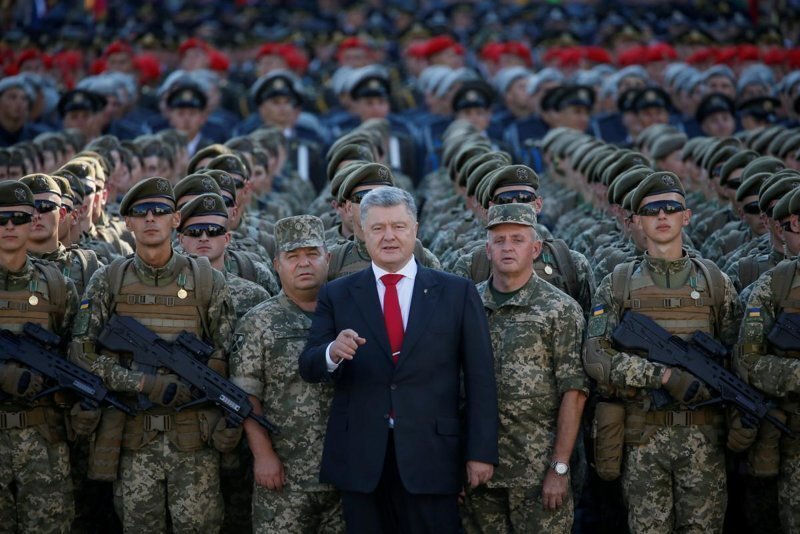 Пляски на руинах страны: в Украине отмечается День независимости