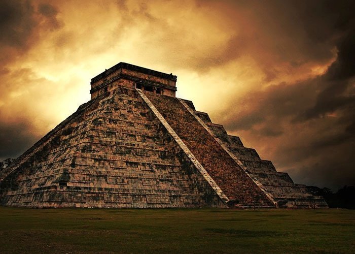 Кто расшифровал письменность майя?