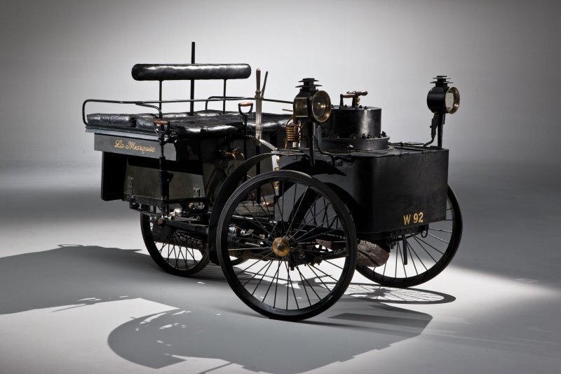 Один из самых старых автомобилей: De Dion-Bouton Trepardoux 1884 года