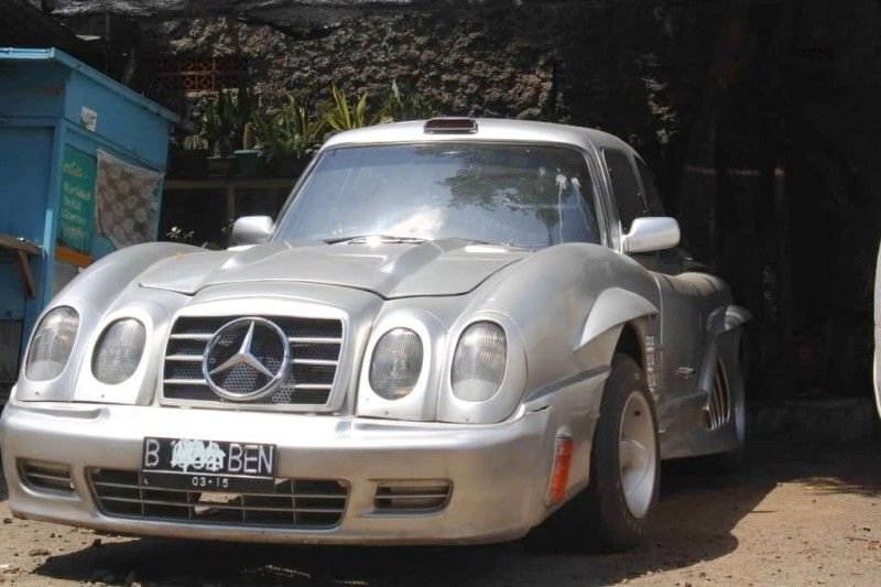 Самодельный Mercedes-Benz Gullwing из старого седана