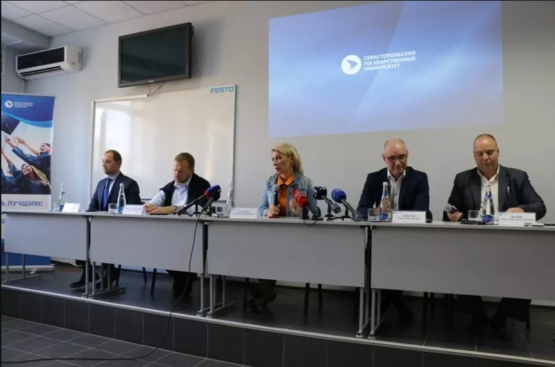 Мария Захарова предложила реализовать в Севастополе проект о местах захоронения иностранных солдат