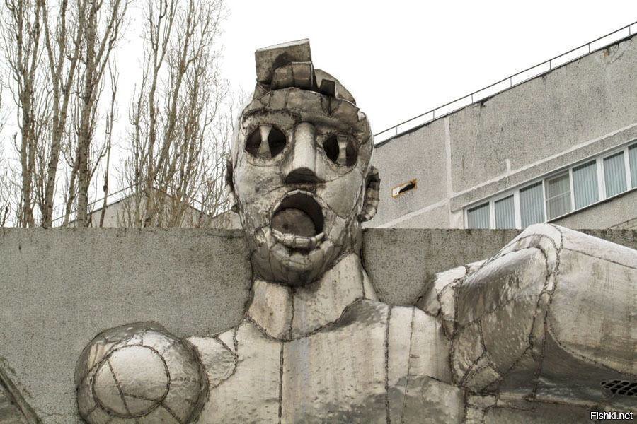 &quot;Прометей&quot; – изваяние скульптора Бориса Милюкова в городе Курчатове