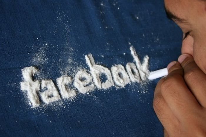 Секс, наркотики, рок-н-ролл: «Facebook*» начал гнить изнутри