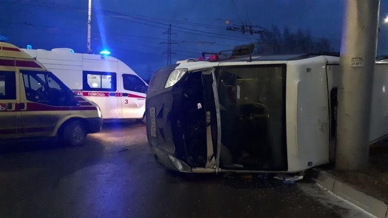Авария дня. Столкновение маршрутки и автобуса в Иваново