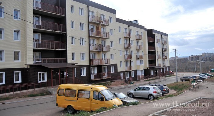 Новостройки в Братске превратились в помойки за год