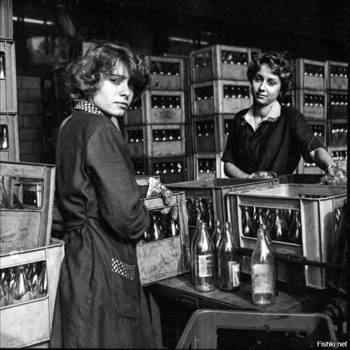 Скольких людей в СССР спасли такие вот милые девушки от мук похмелья