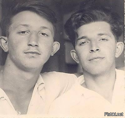 вся страна залипала на их книгах