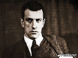 Пусть поёт свою песнь восточный прибой 