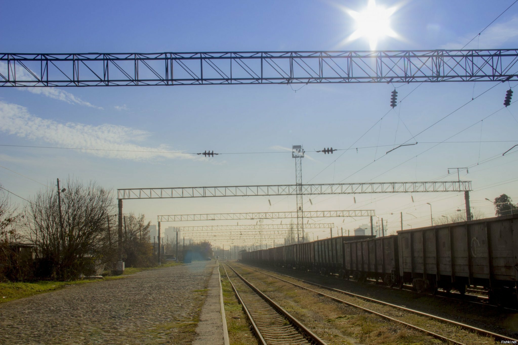 Сейчас бы в поезд и куда нибудь в сказочную страну ))), немного отдохнуть от ...
