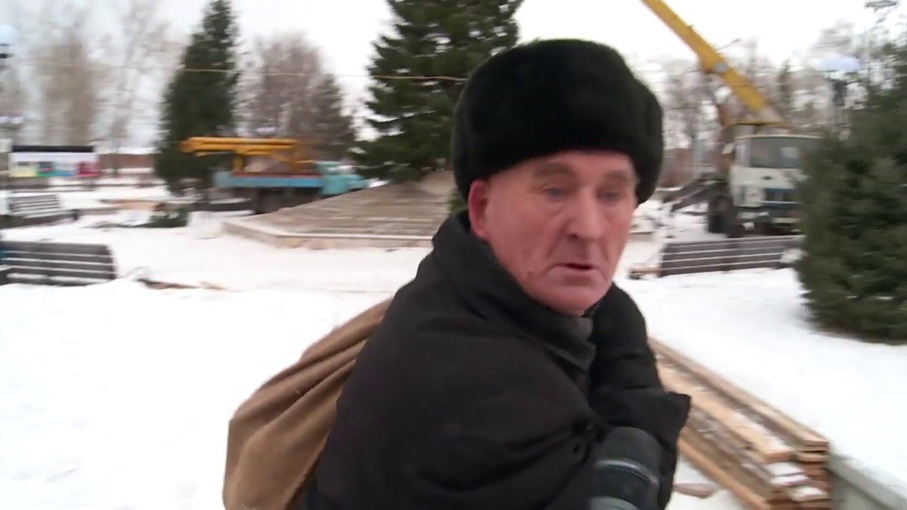 в Бийске поставили Ёлочку - нравится 