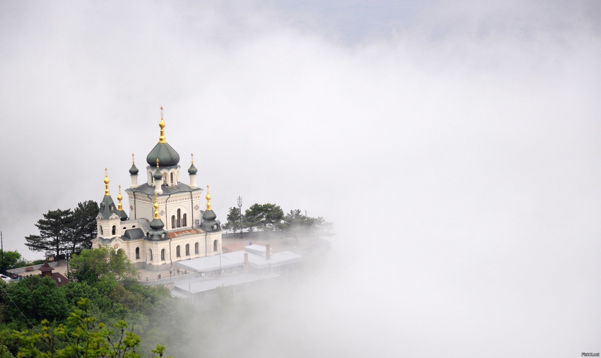 Парящий храм