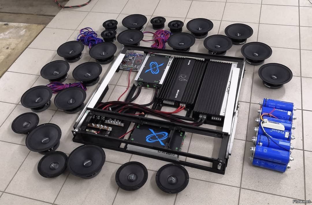 мой друган, хороший человек, дай Бог ему здоровьичка, подсел на автозвук