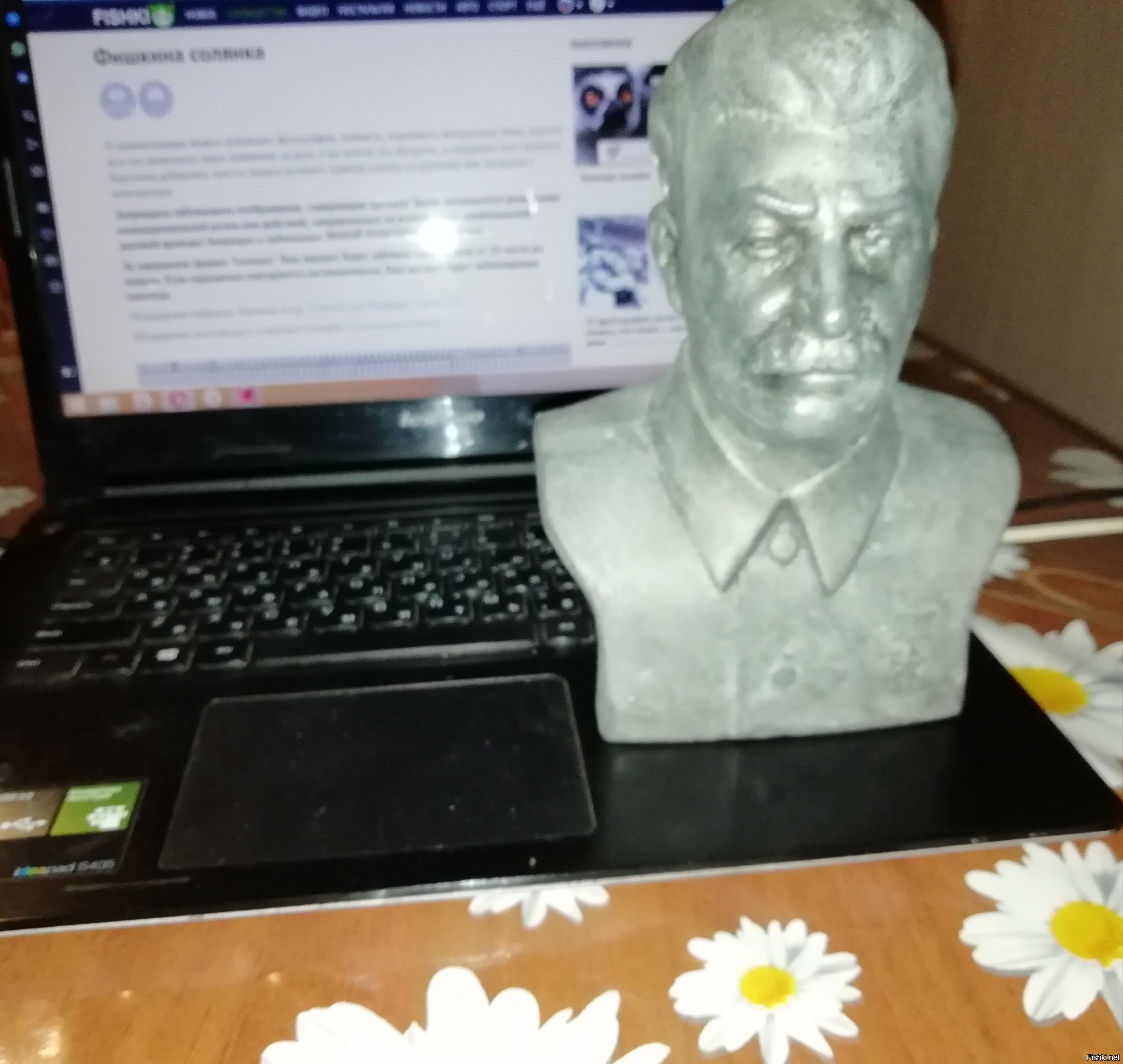 Опять у бабули порядок в сарае наводил